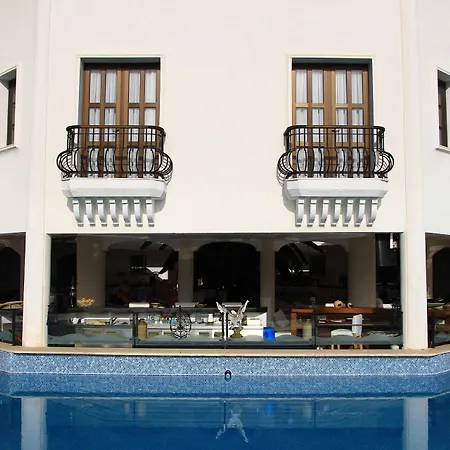 Отель Torbahan Boutique Hotel & Beach Club Торба