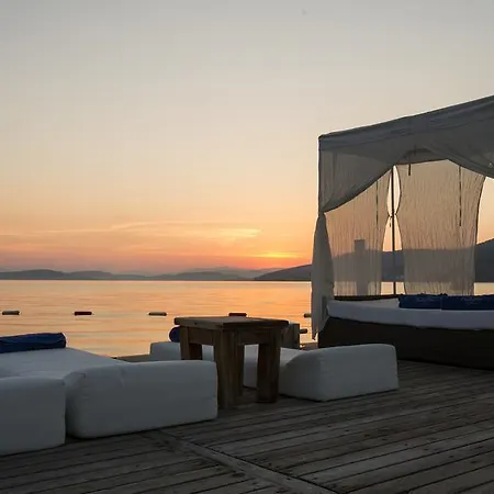 Torbahan Boutique Hotel & Beach Club 3*
