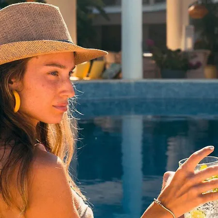 ホテル Torbahan 3*