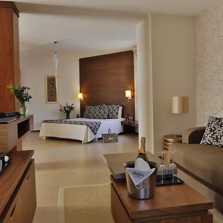 Torbahan מלון 3*